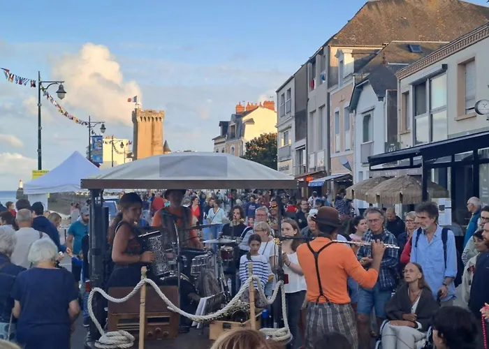 Maison Au Coeur De La Chaume Garage Ferme * Les Sables-d'Olonne