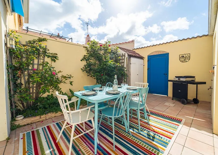 Prázdninový dům Maison Au Coeur De La Chaume Garage Ferme Les Sables-dʼOlonne